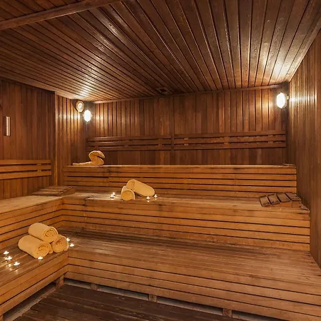 Perre La & Hotel 4*