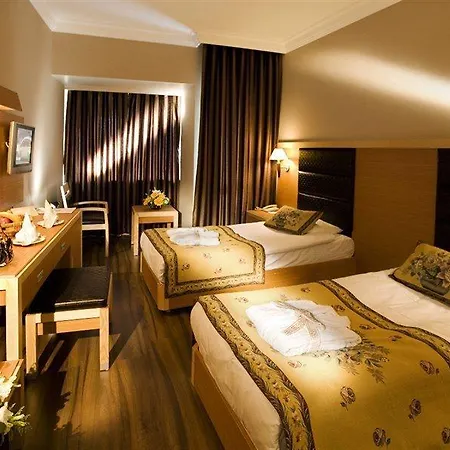Perre La & Hotel Goynuk (Kemer)